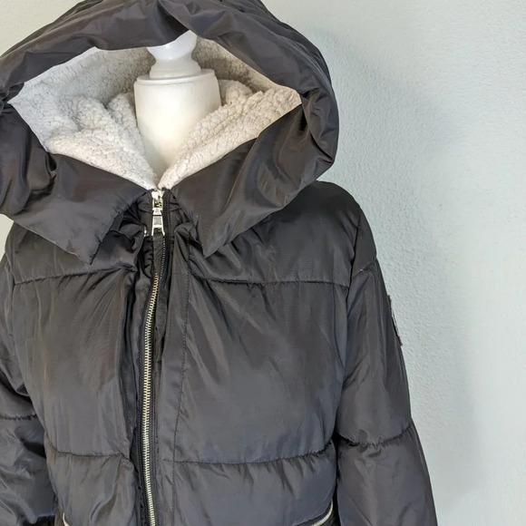 Madden NYC Ski Jacket/Puffer Jacket with Pockets, side zipper, Black Size S/P - Picture 3 of 10